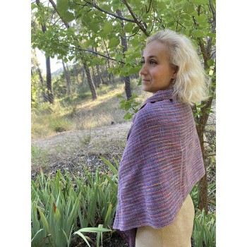 Cotton and linen shawl handwoven in loom